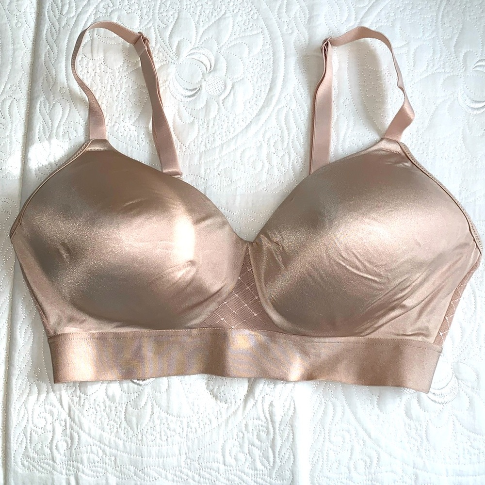 NWOT Bali Women's One Smooth U Bounce Control Wirefree Bra Sz 38, Tan/Nude